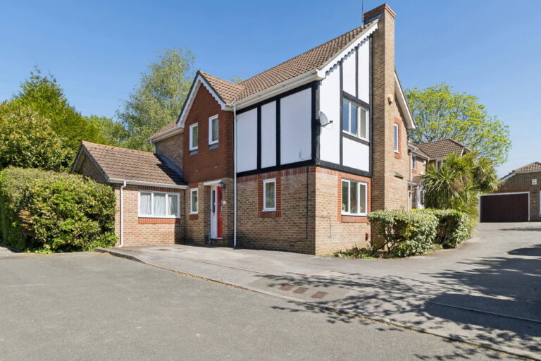 Baycroft Close, Pinner, HA5