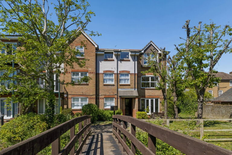 Millstream Lodge, Rickmansworth, Herts, WD3 8JQ