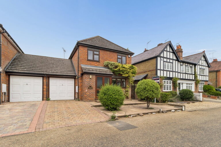 Dene Road, Northwood