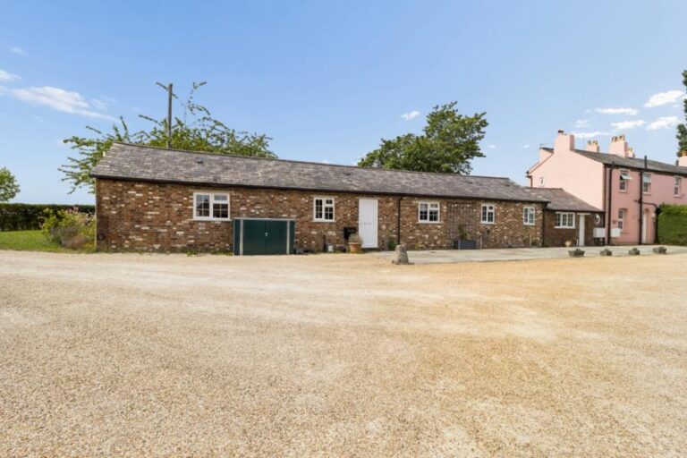 Sarratt Road, Sarratt