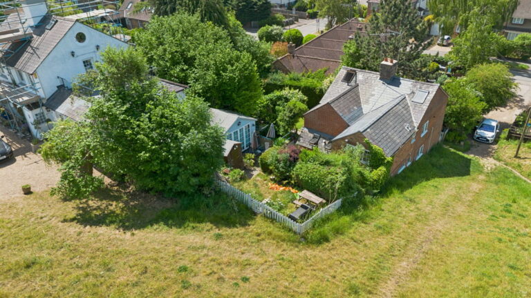 Hillview Cottages, Chorleywood Bottom, Chorleywood, WD3 5JF