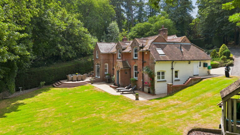 Rasehill Close, Rickmansworth, Herts, WD3 4EW