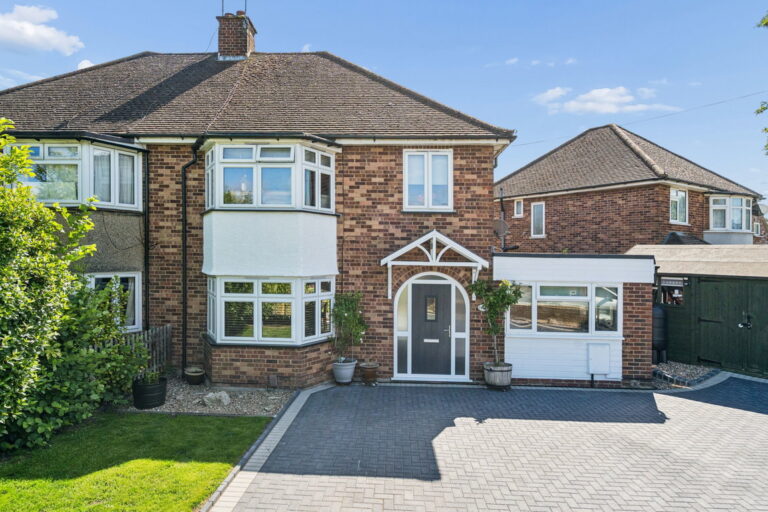 Berry Lane, Rickmansworth, Herts, WD3 7HH