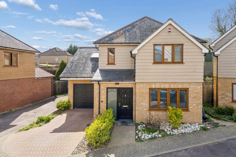 Sansom Close, Croxley Green, Rickmansworth, WD3