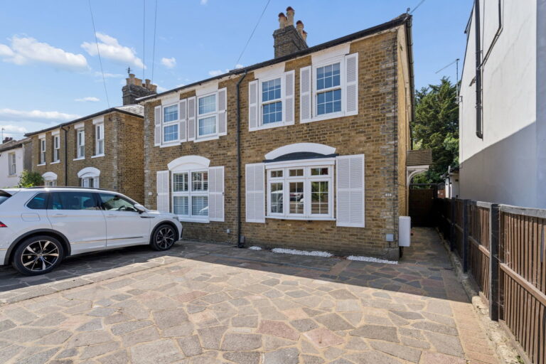New Road, Croxley Green, Rickmansworth, Hertfordshire, WD3 3EP