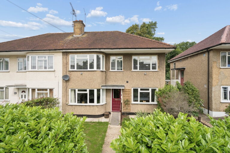 West Way, Rickmansworth, Herts, WD3 7EN