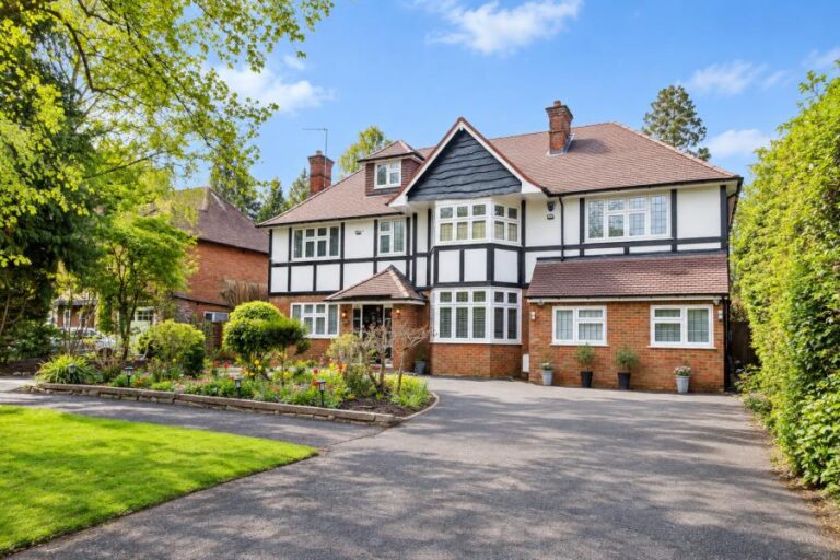 Wolsey Road, Moor Park