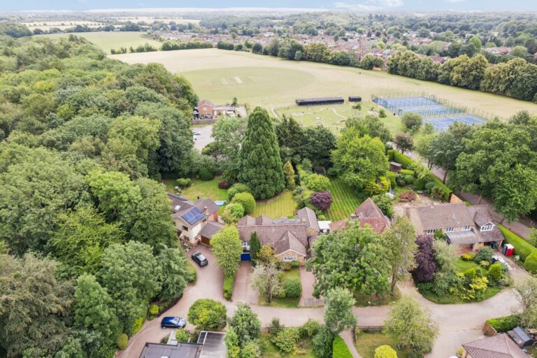 Chenies Avenue, Little Chalfont