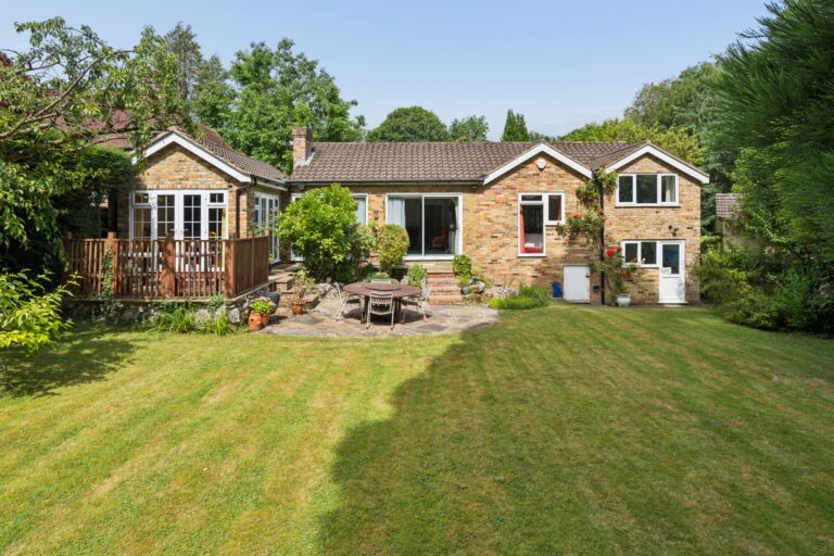 Chenies Avenue, Little Chalfont
