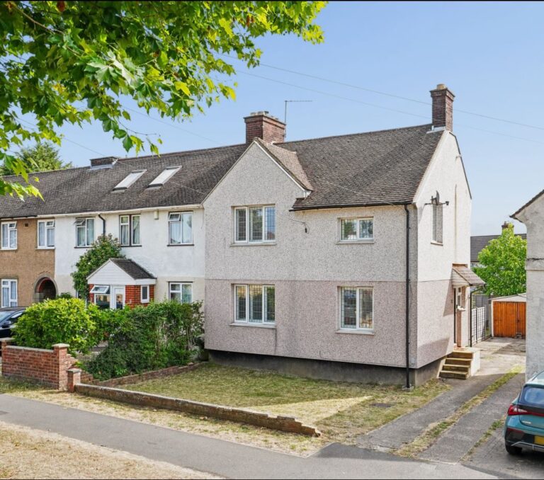 Leggatts Way, Watford, Herts. WD24