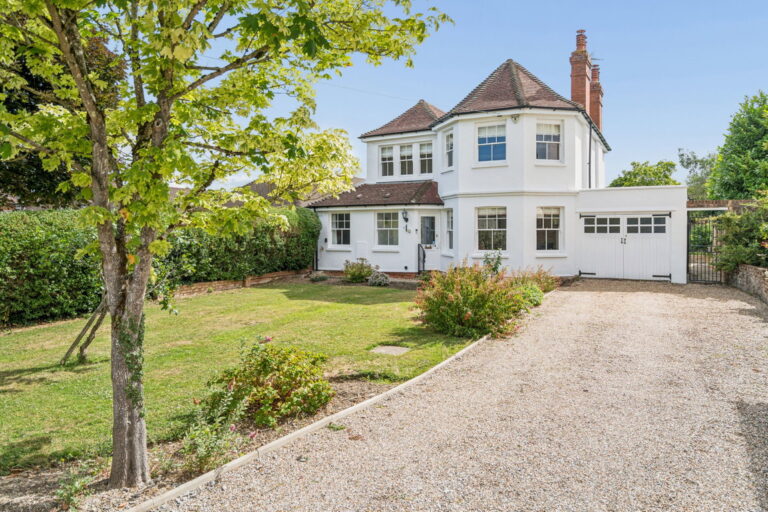 Cheney Street, Pinner, HA5 2TE