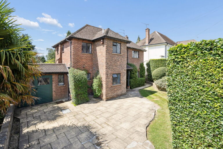 Highfield Way, Rickmansworth, Herts, WD3 7PP