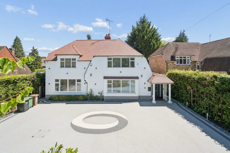 Bedford Road, Moor Park, Northwood, Middlesex, HA6 2AX