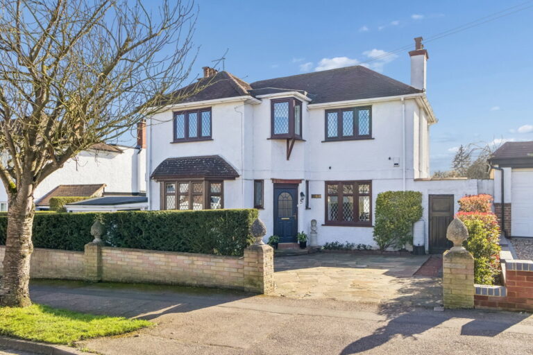 Shepherds Way, Rickmansworth, WD3 7NH