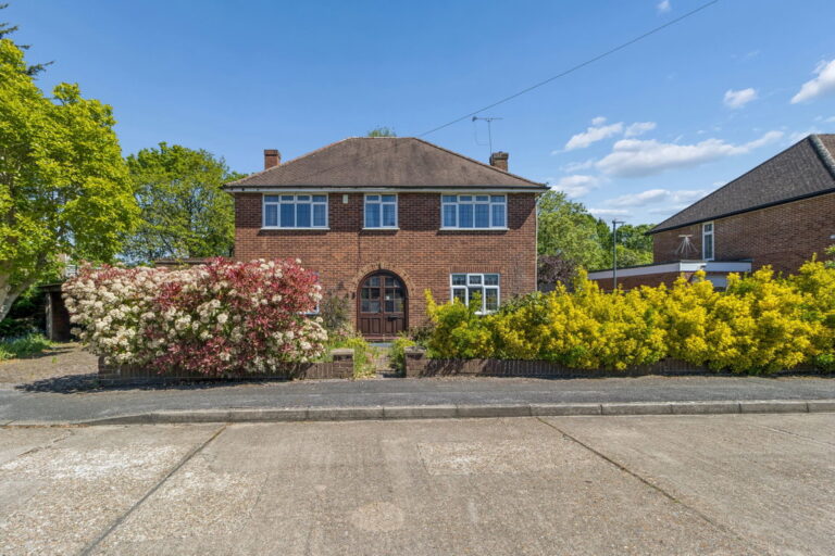 Starling Close, Pinner
