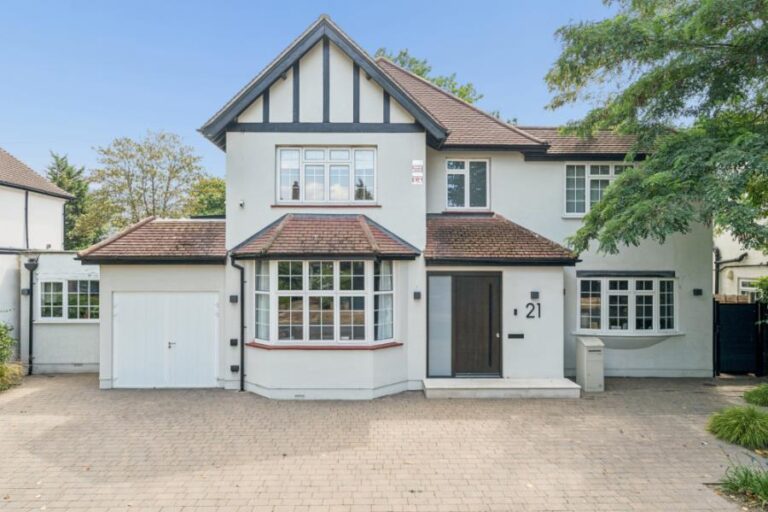 High View, Pinner