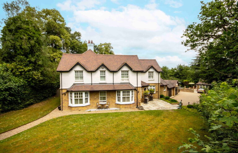 Wayside, Chipperfield, Kings Langley, WD4 9JJ