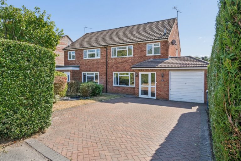 Acres End, Amersham