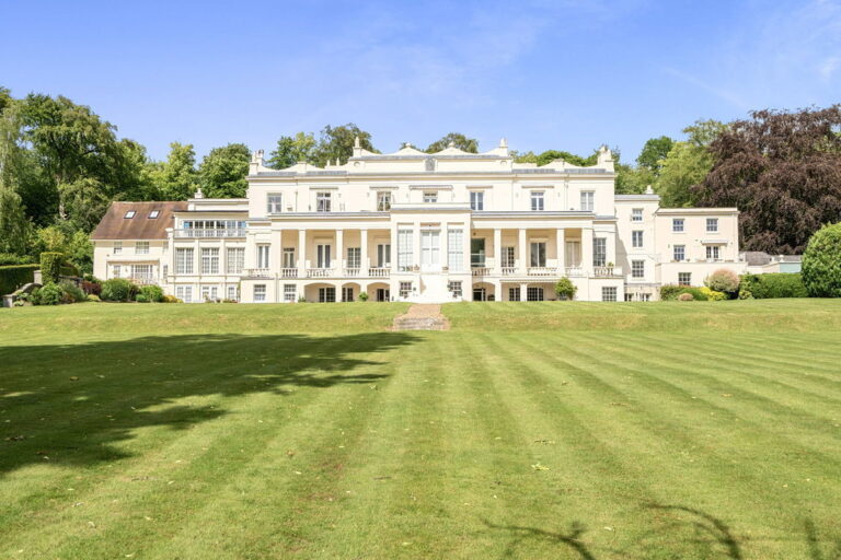 Loudwater Drive, Loudwater, Rickmansworth, Herts, WD3