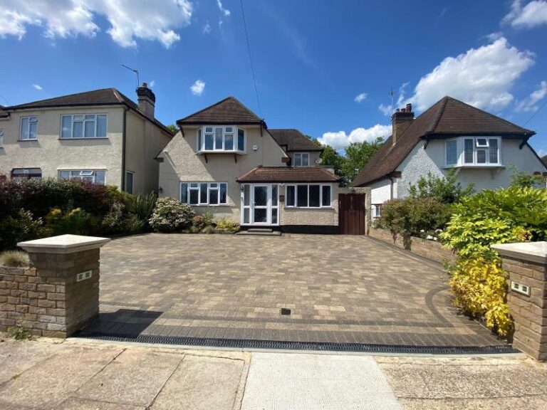 Highland Road, Northwood