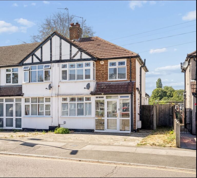 Barton Way, Croxley Green, Rickmansworth, Herts, WD3