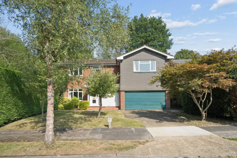 Little Hill, Heronsgate, Rickmansworth, Herts, WD3