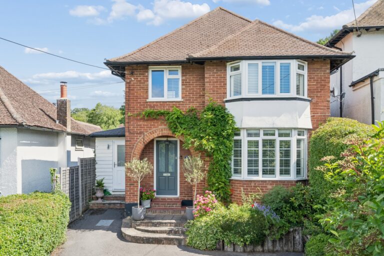 First Avenue, Amersham