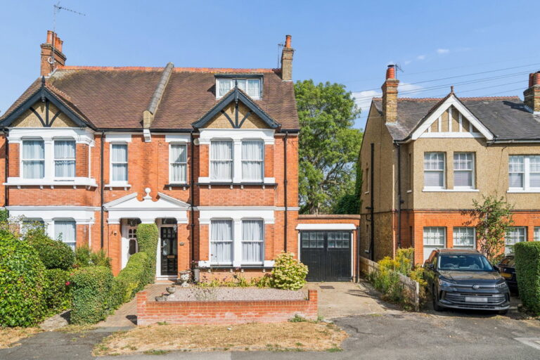 Waxwell Lane, Pinner,