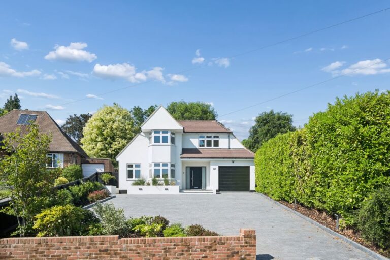 Pheasants Way, Rickmansworth, Herts, WD3