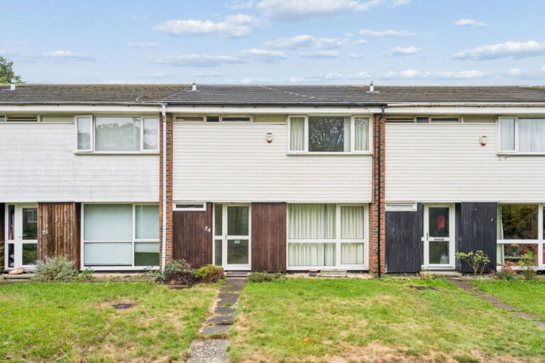 Lingfield Close, Northwood, HA6 2FP