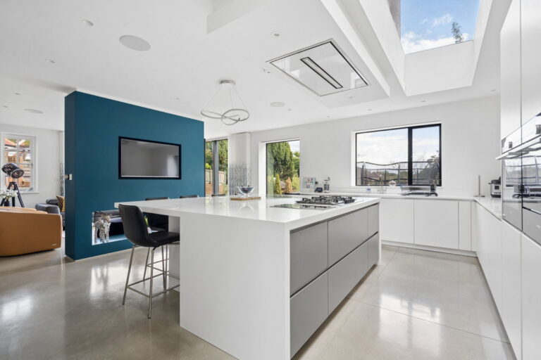 Nightingale Road, Rickmansworth, Herts, WD3