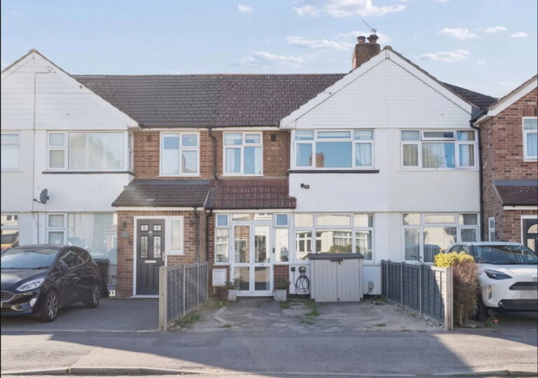 Barton Way, Croxley Green, Rickmansworth, Herts, WD3