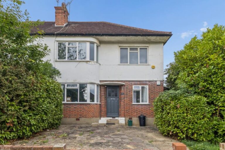 Tolcarne Drive, Pinner