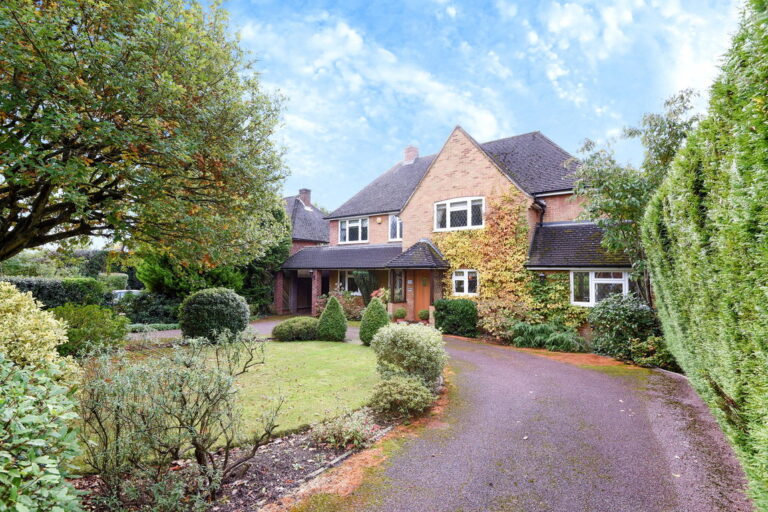 Copse Wood Way, Northwood