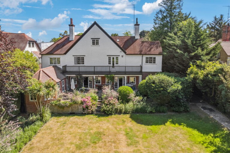 Paines Lane, Pinner Village, HA5