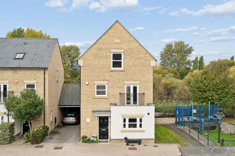 Royal Quay, Harefield, Uxbridge, UB9