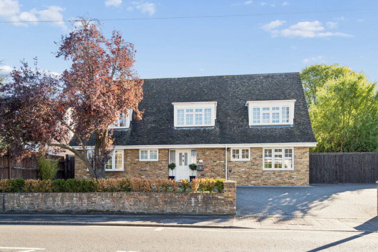 Pinner Road, Watford, WD19 4EW