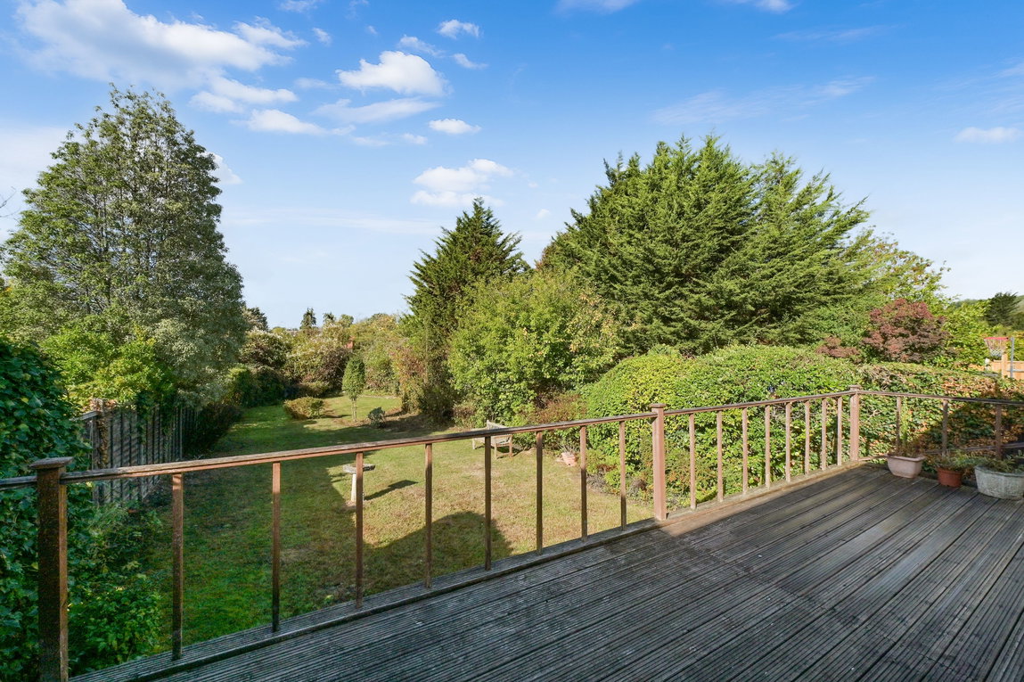 Lyndhurst_Gardens_15–_2__1791536169782.jpg